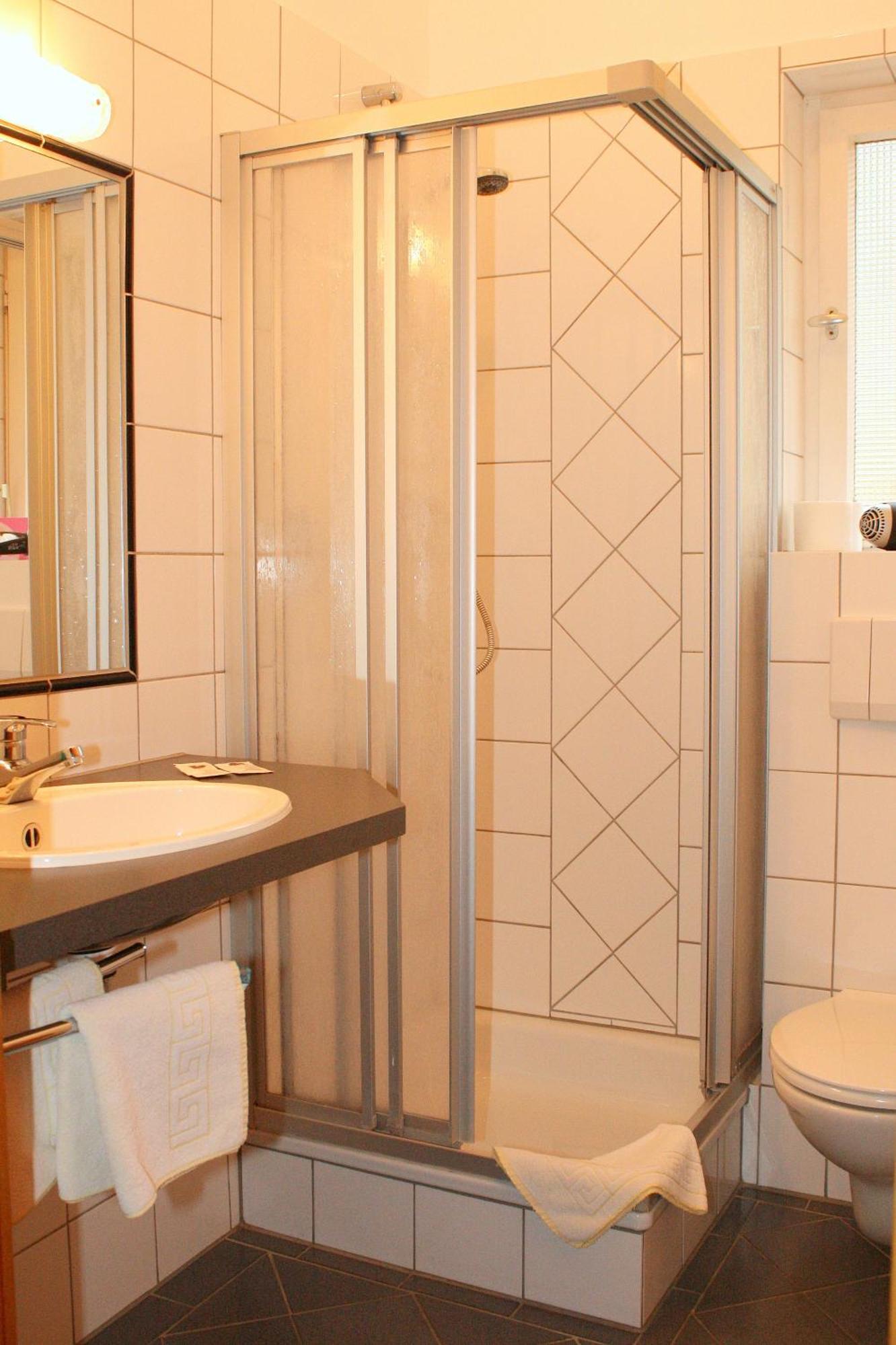 Hotel Haus Hellhohl Garni Brilon Luaran gambar