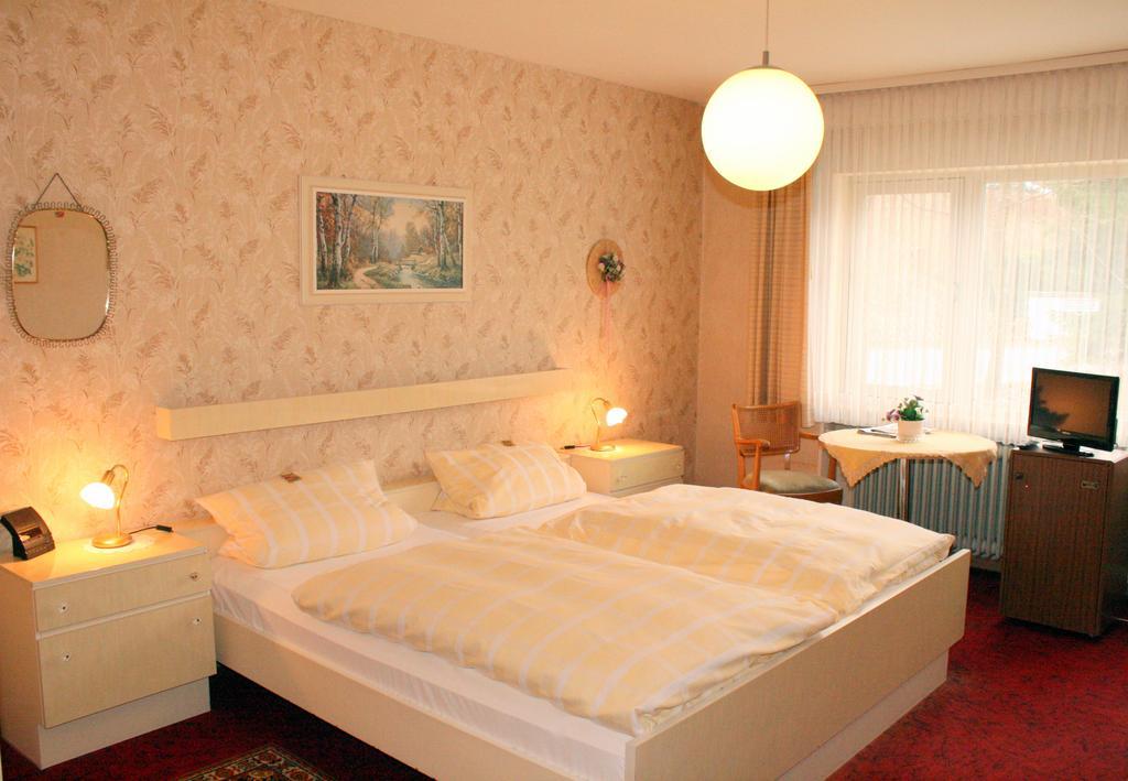 Hotel Haus Hellhohl Garni Brilon Bilik gambar